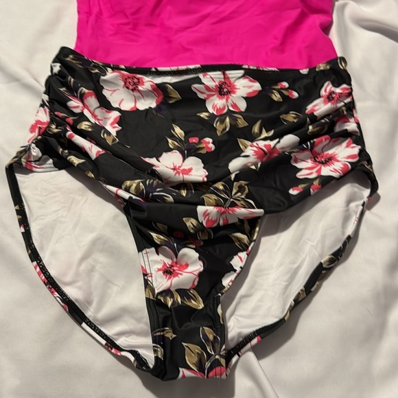 Eomenie Tankini Swimsuits for Women - Picture 5 of 6